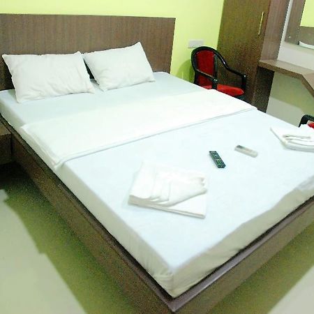 Hotel Pon Amutha Karur  Bagian luar foto